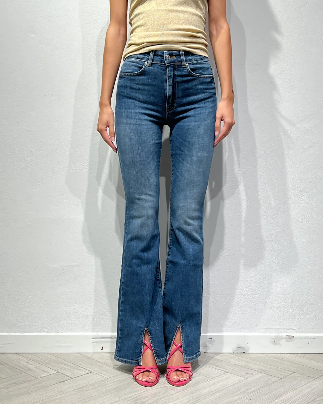 -JEANS FLARE CON SPACCHI – GISELE – VICOLO