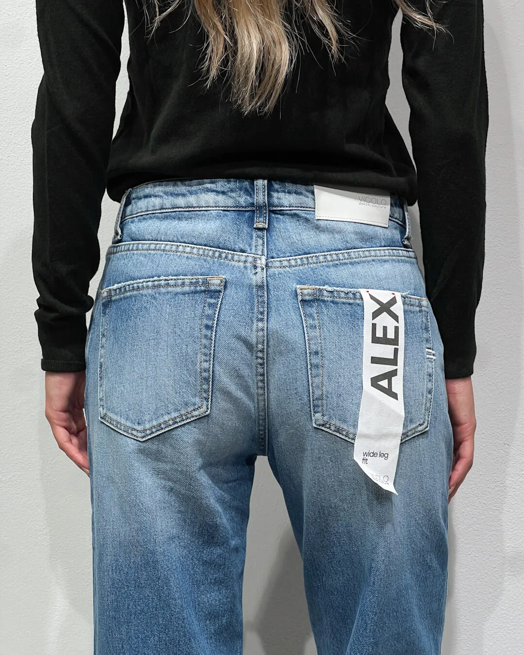 -JEANS STRAIGHT-LEG MID RISE CON ROTTURE – ALEX – VICOLO