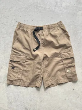 00's Nike ACG nylon cargo shorts (W30/32)