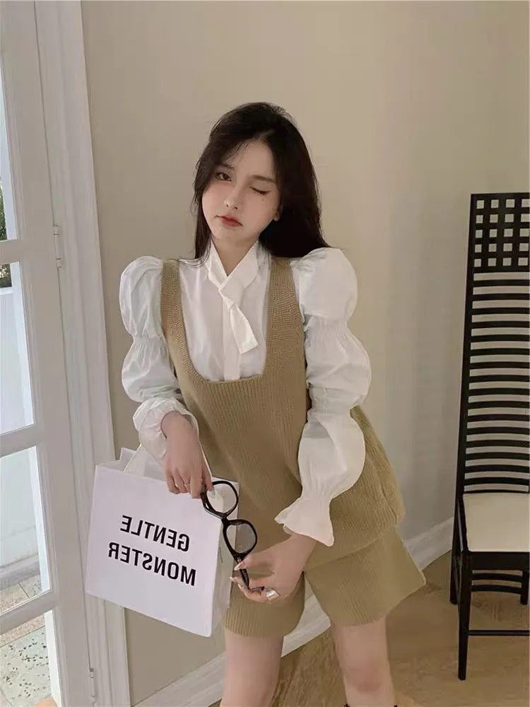 2023 New Light Mature Khaki Sweater Vest Vest Suit Puff Sleeve Lotus Sleeve White Shirt Three-piece Suit