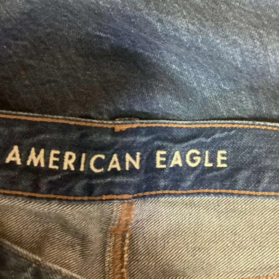 American Eagle Blue Medium Wash High Rise Baggy Relaxed Mom Jeans Size 30W