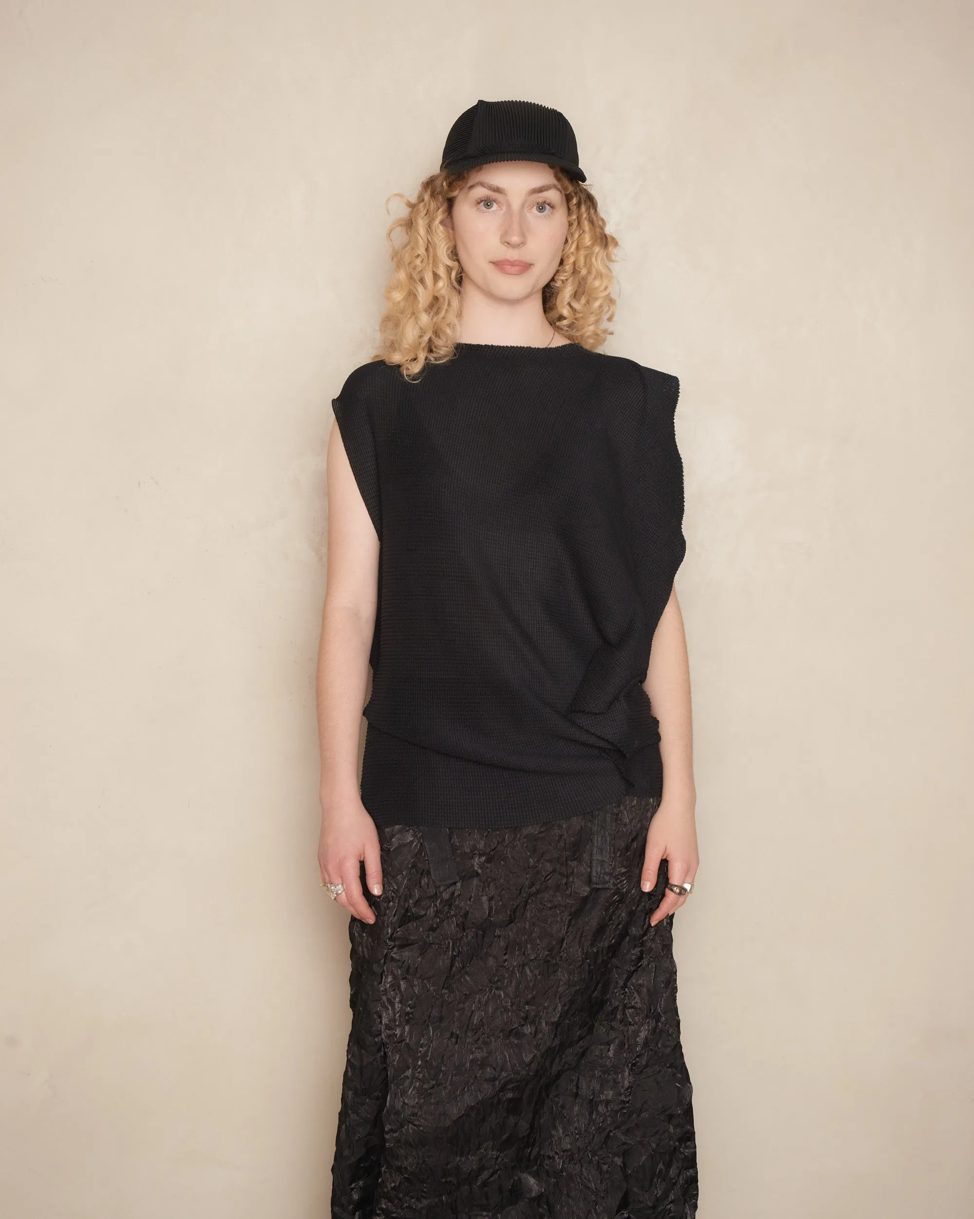 Black Sleeveless Drape Pleat Top