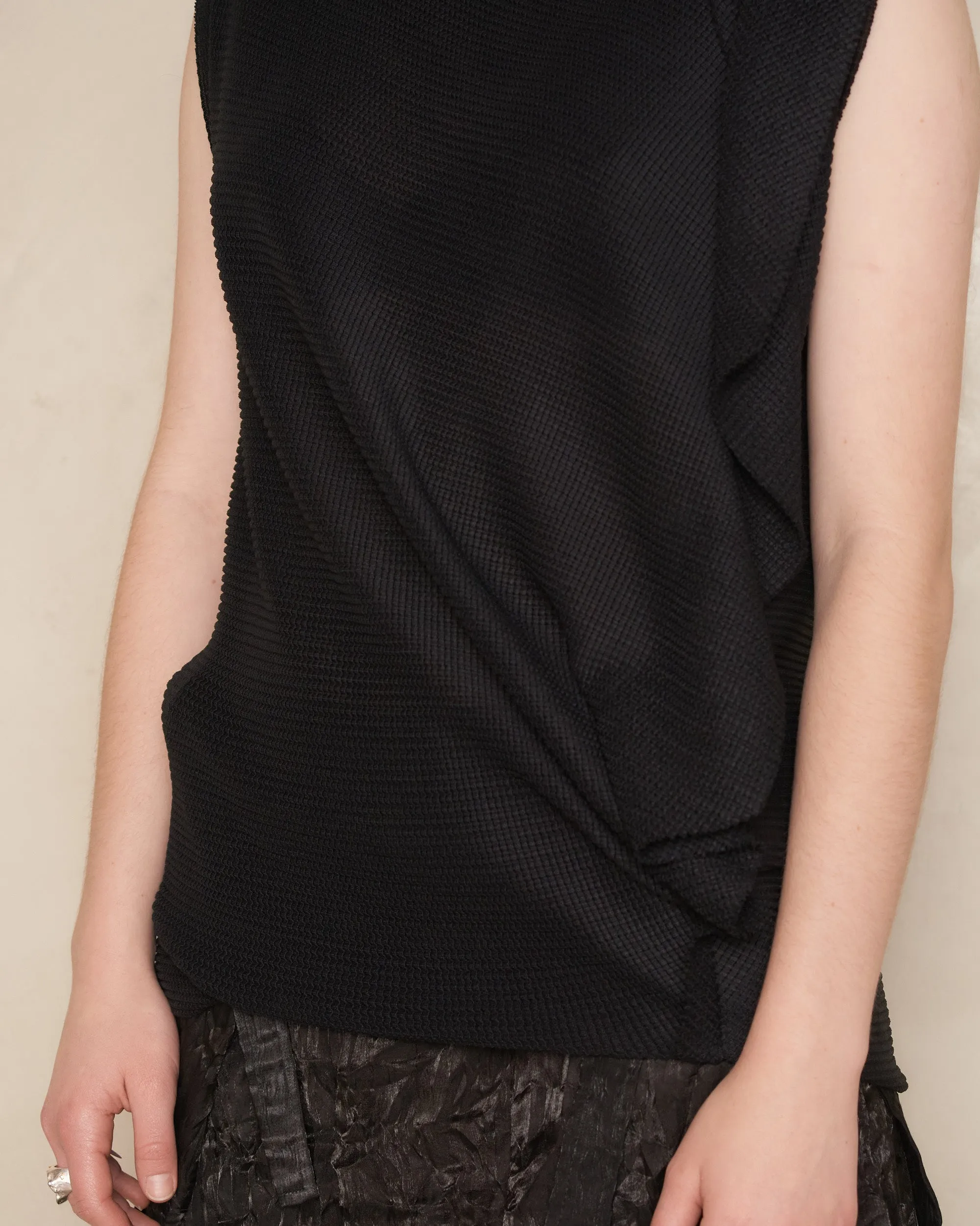 Black Sleeveless Drape Pleat Top