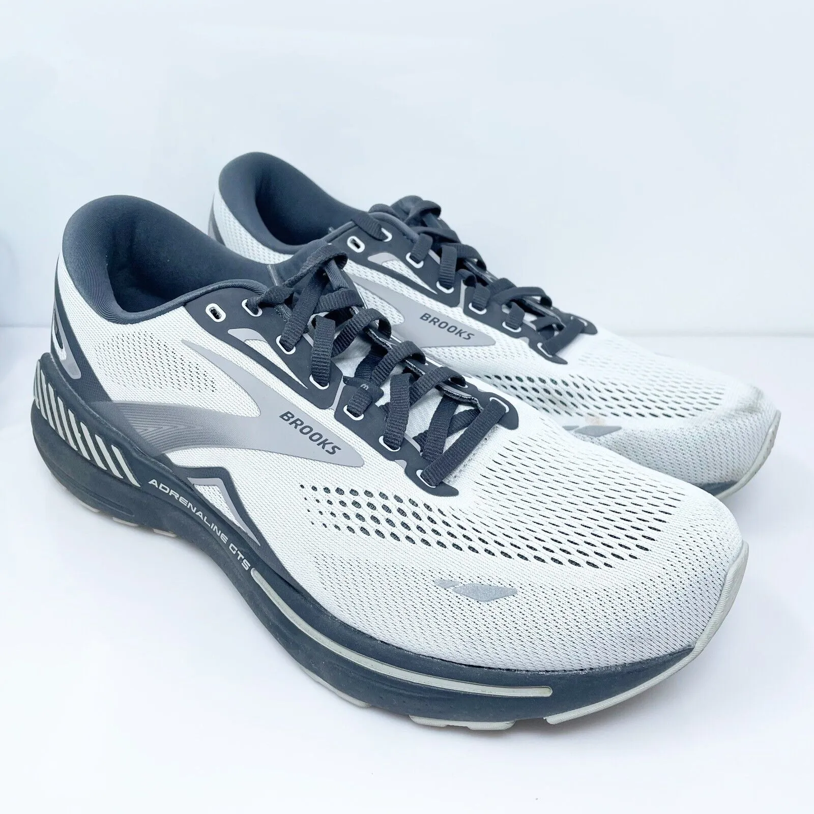 Brooks Mens Adrenaline GTS 23 1103914E065 White Running Shoes Sneakers Sz 11 4E