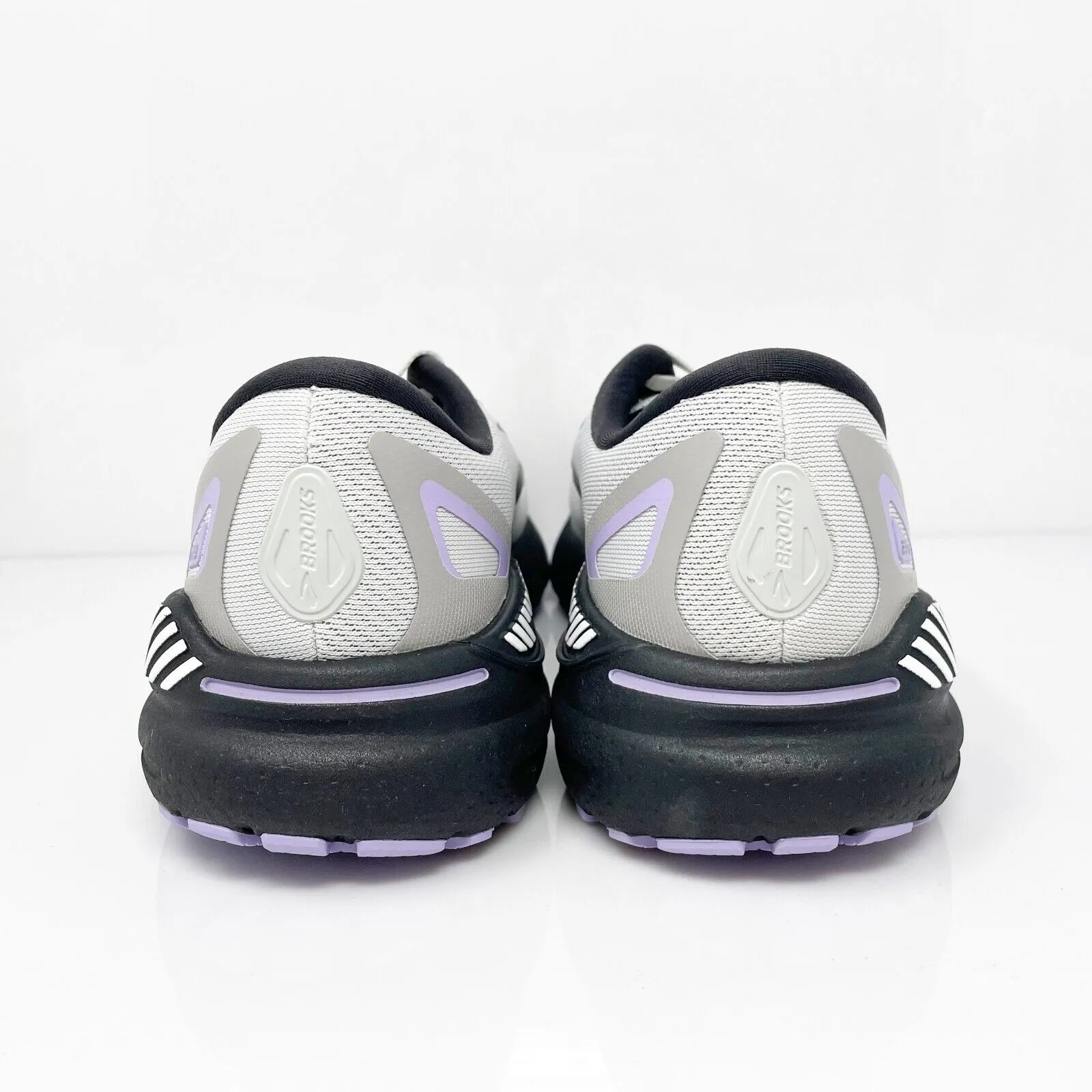 Brooks Womens Adrenaline GTS 23 1203811B039 White Running Shoes Sneakers Sz 7.5B