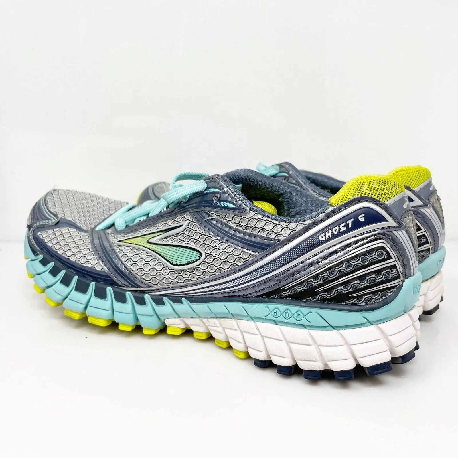 Brooks Womens Ghost 6 1201381B620 Gray Running Shoes Sneakers Size 8 B