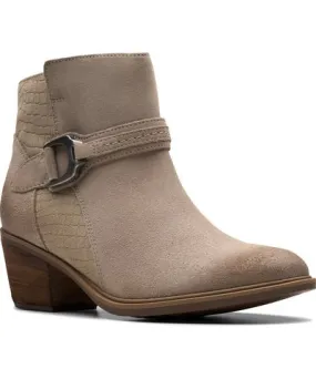 Clarks Neva Buckle