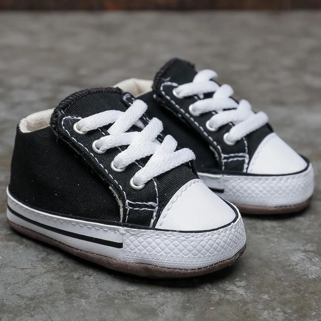 Converse Infants Chuck Taylor All Star Cribster Mid (black / natural ivory / white)