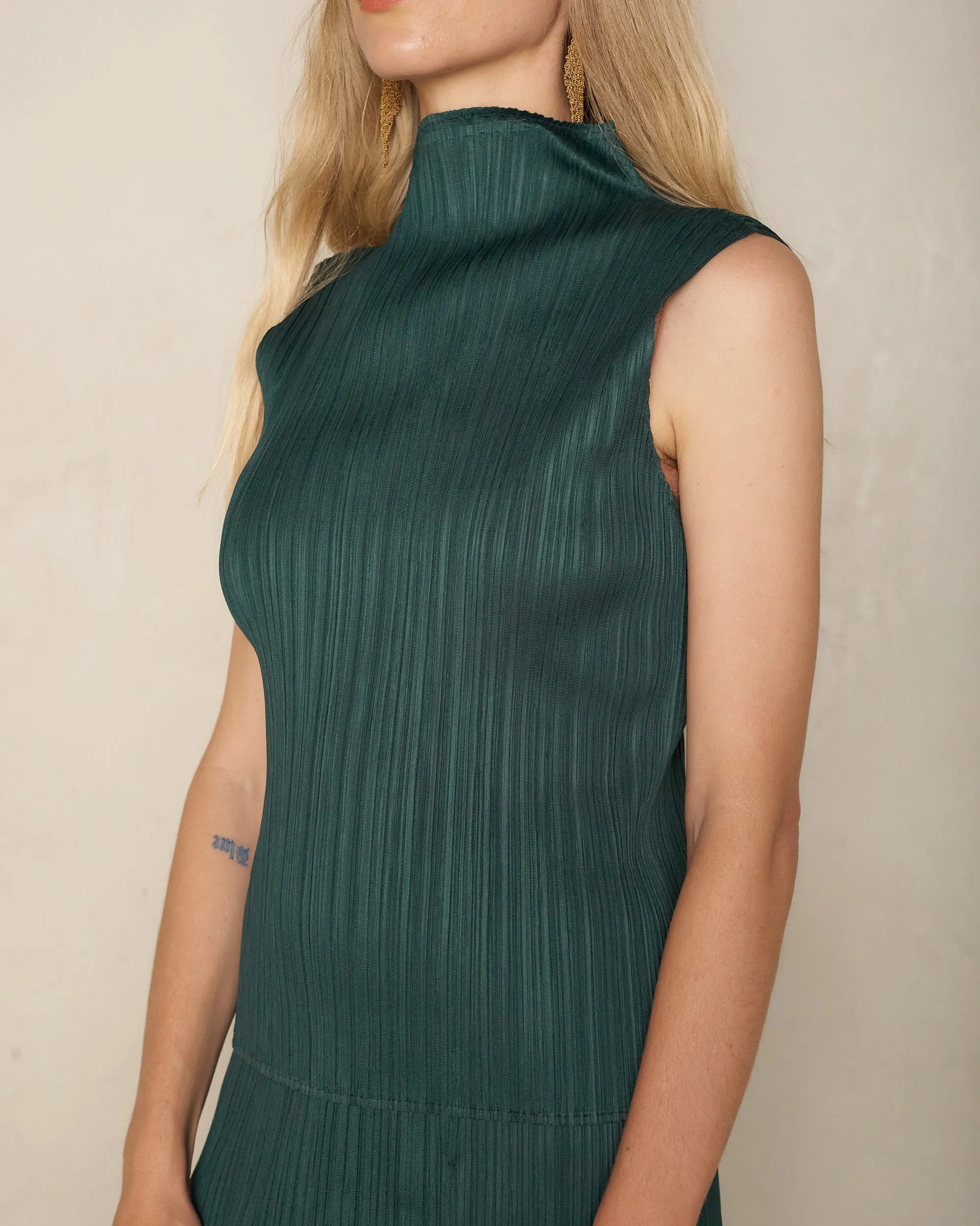 Dark Green High Neck Sleeveless Top