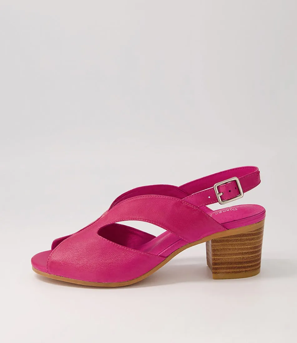 DJANGO & JULIETTE Bubba Fuchsia Leather Sandals