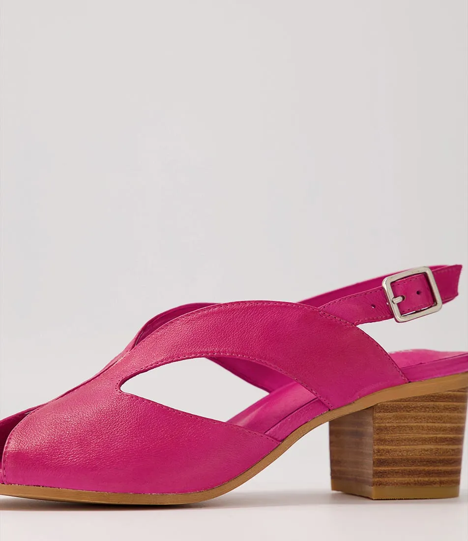 DJANGO & JULIETTE Bubba Fuchsia Leather Sandals