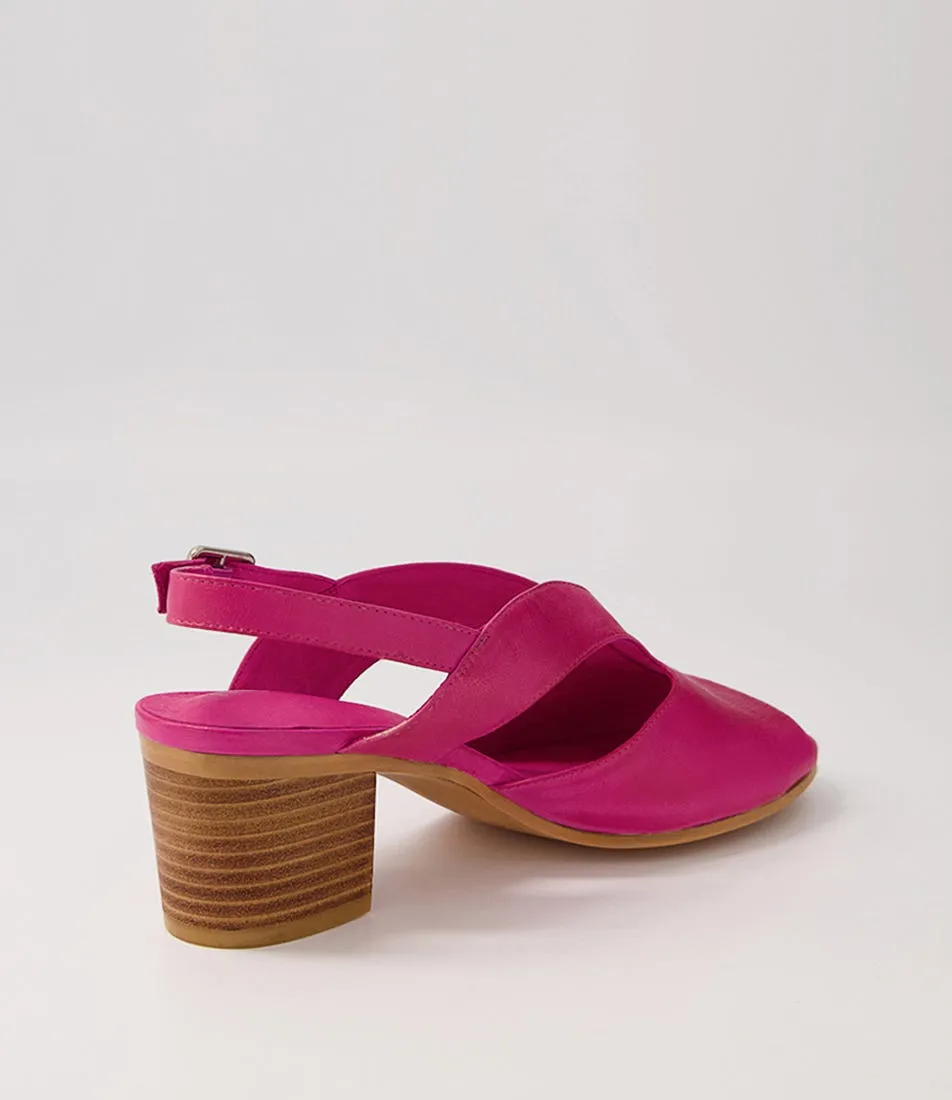 DJANGO & JULIETTE Bubba Fuchsia Leather Sandals