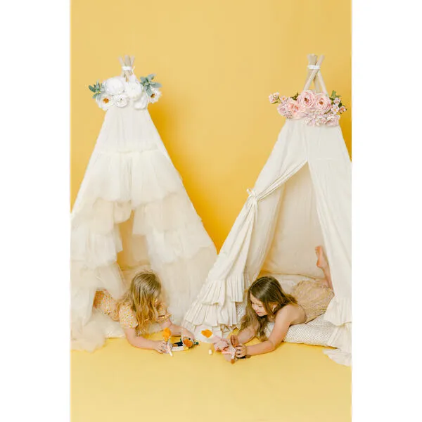 E&E Ivory Ruffle Tulle Play Tent