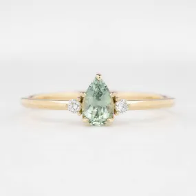 Emilie Ring 6mm 0.45Light Green Montana Sapphire 14K Yellow Gold