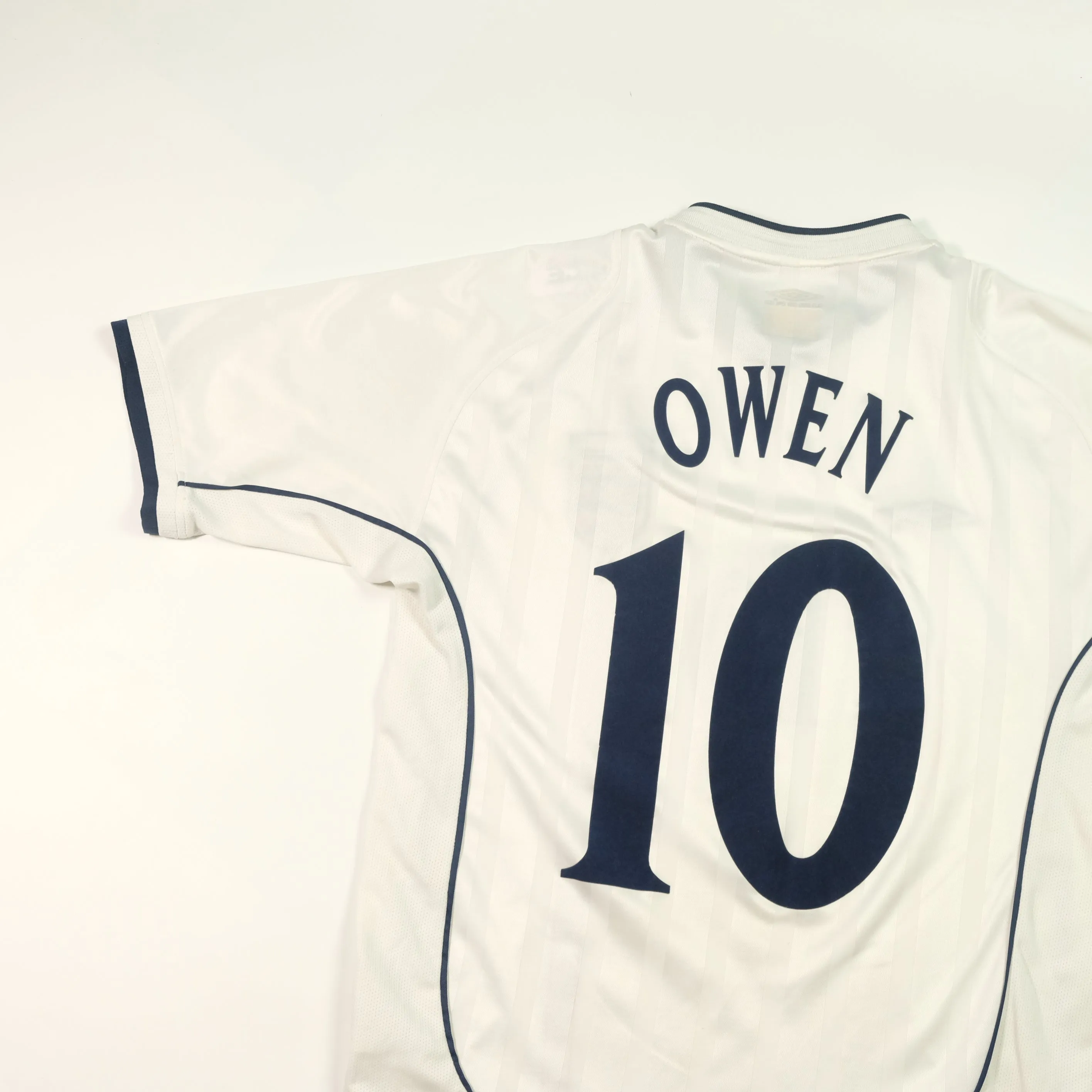 England Owen Original 2002/2004 Home Football Shirt Medium