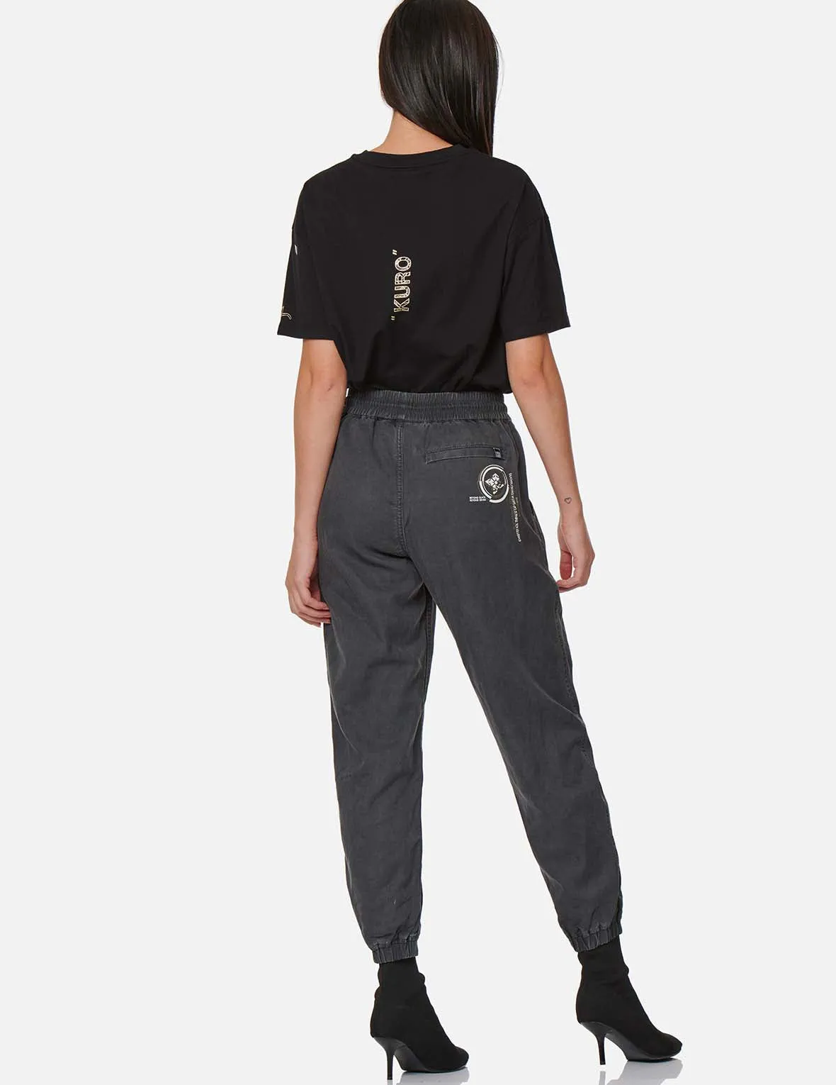 Hannya Safety Pin Jogger Jeans