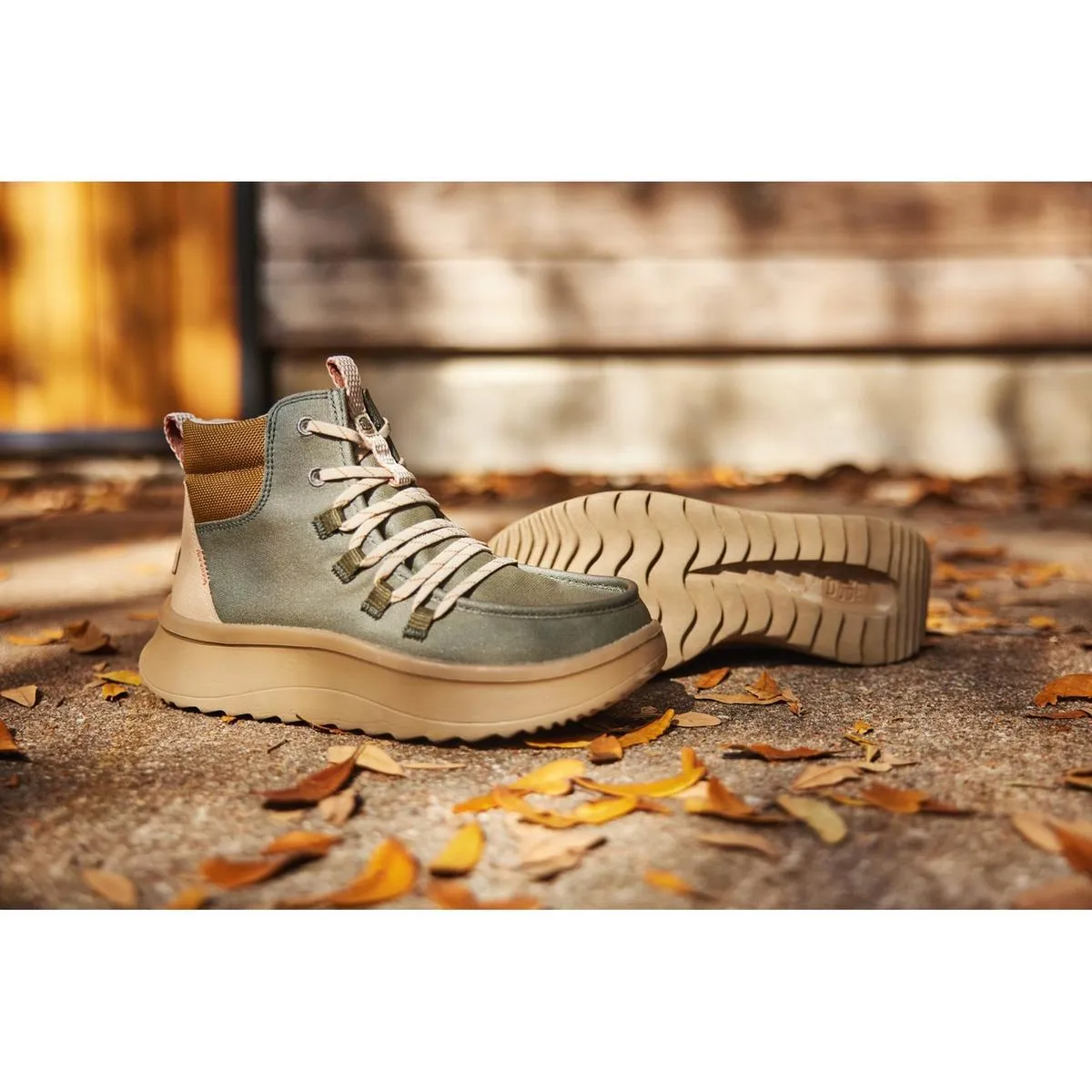 HEYDUDE Wendy Peak Apres Ankle Boots Olive