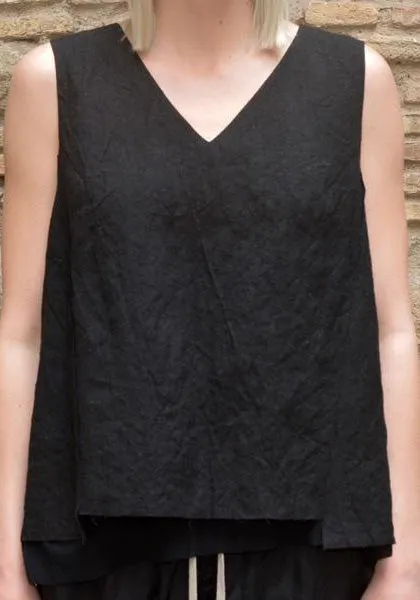 INDIVIDUAL SENTIMENTS WOMENS LAYERED SLEEVELESS TOP BLACK