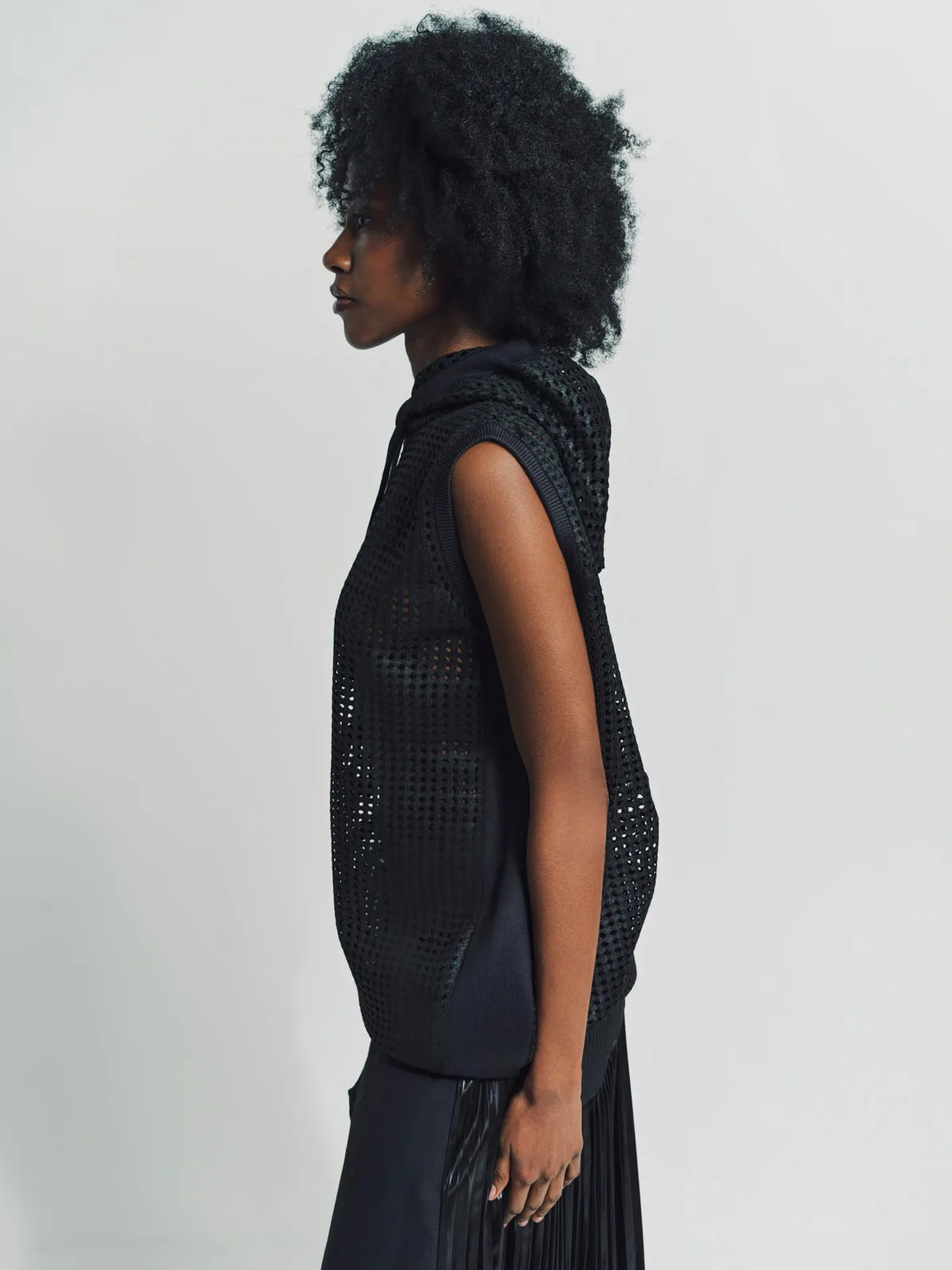 JUNYA WATANABE | SLEEVELESS MESH HOODIE