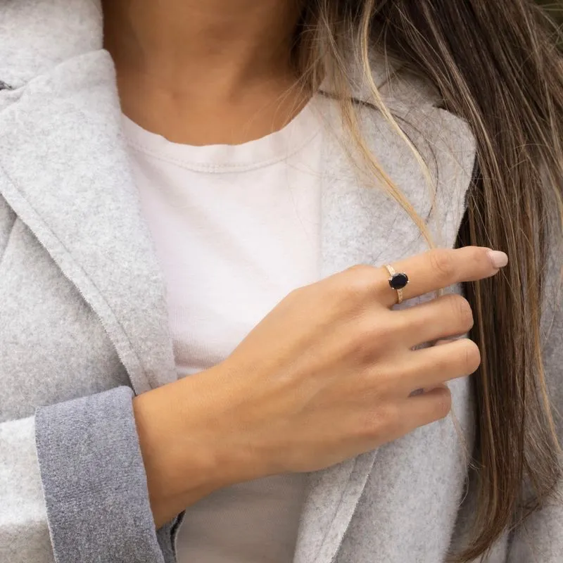 Little White Zircon Gold Ring and Black Harkon 7x9