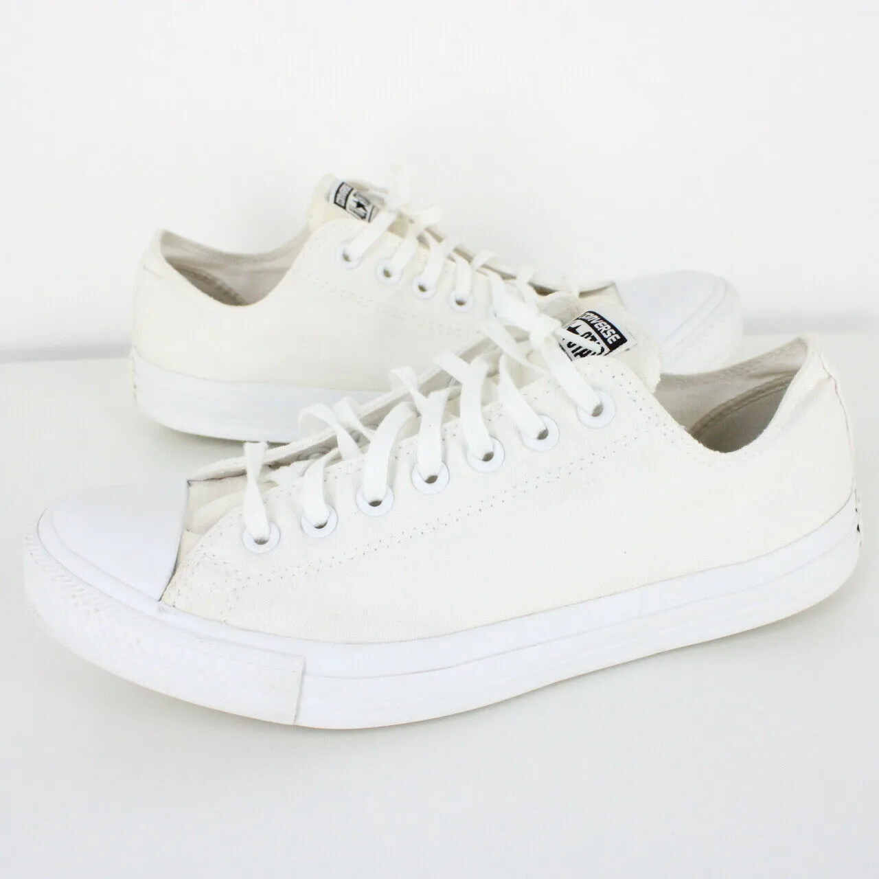 Mens CONVERSE Chuck Taylor Trainers Cream | UK 10