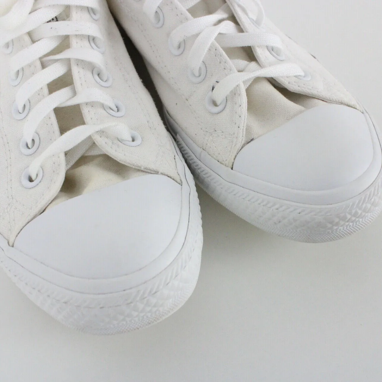 Mens CONVERSE Chuck Taylor Trainers Cream | UK 10