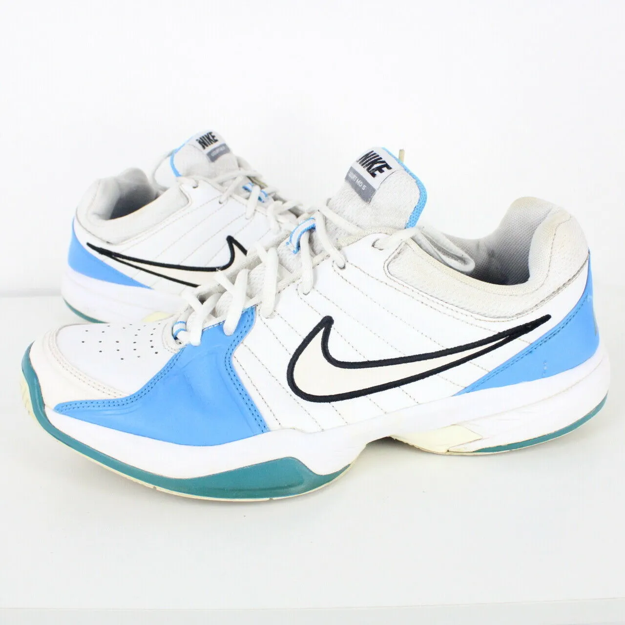 Mens NIKE MO5 Trainers White | UK 11.5