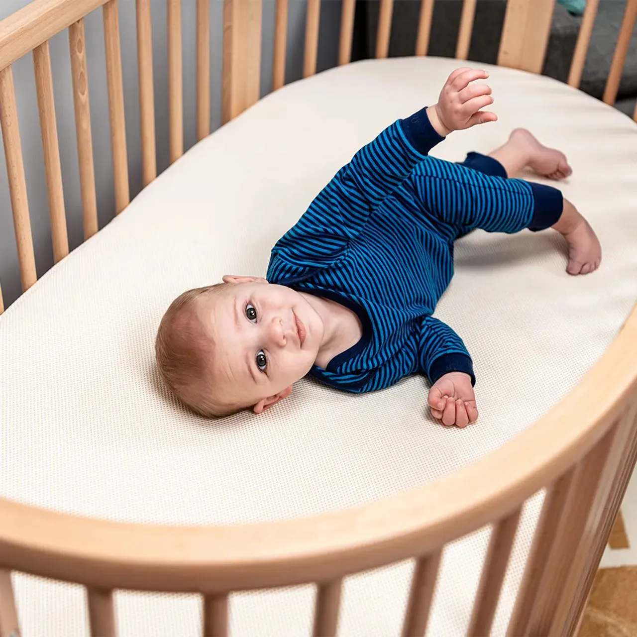 Naturepedic Organic Breathable Oval Crib Mattress w Cover (For Stokke Sleepi V3)