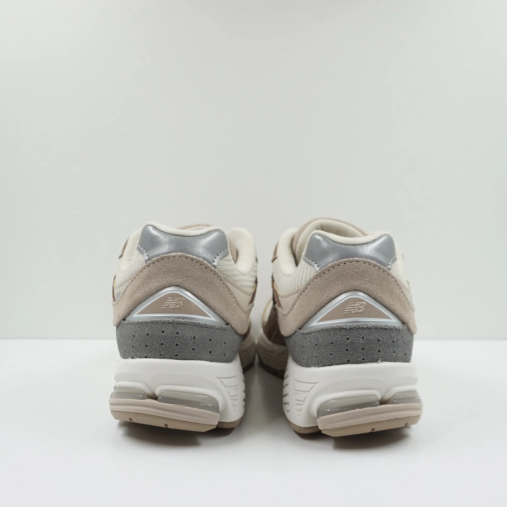 New Balance 2002R Driftwood Sandstone