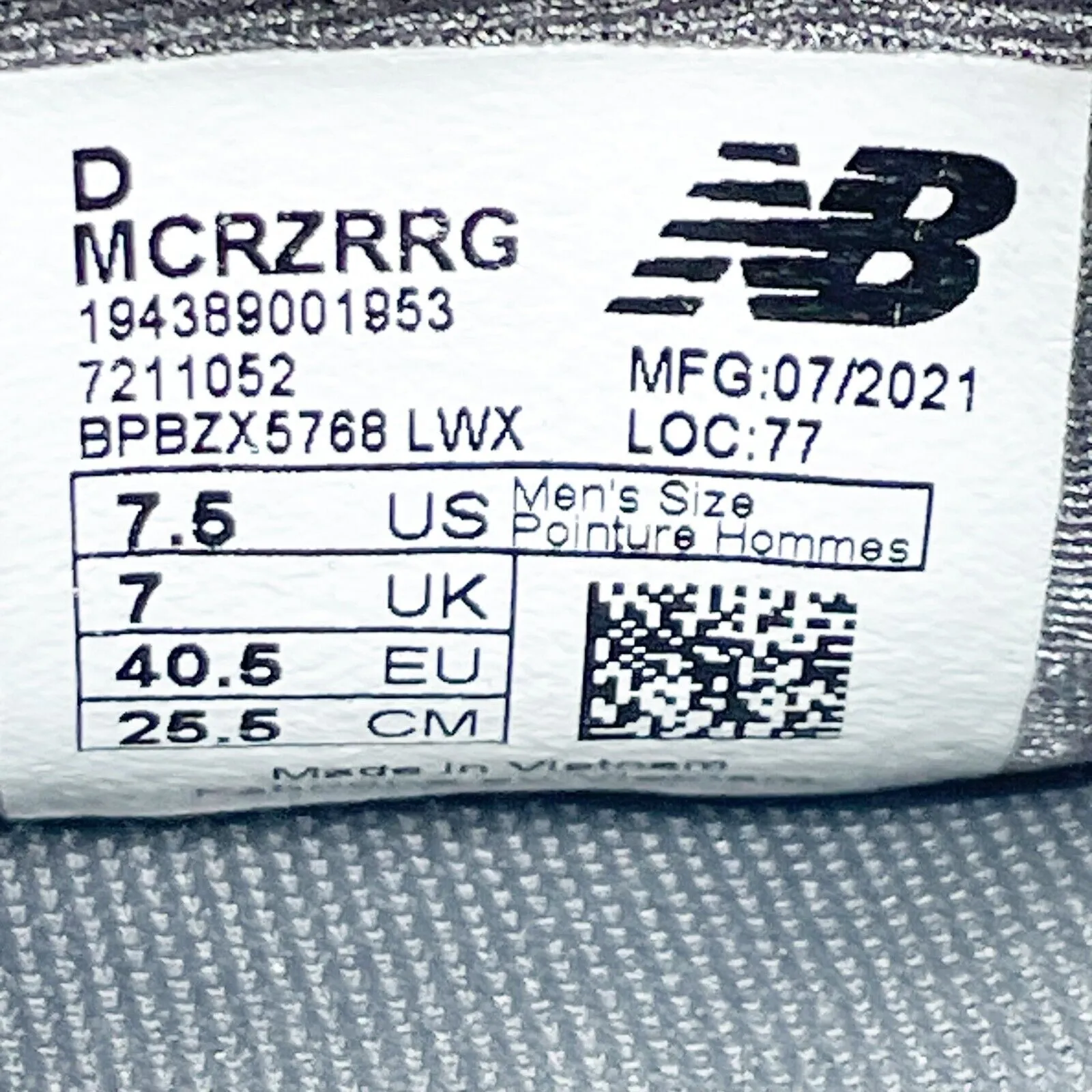New Balance Mens Fresh Foam Cruz MCRZRRG Gray Running Shoes Sneakers Size 7.5 D