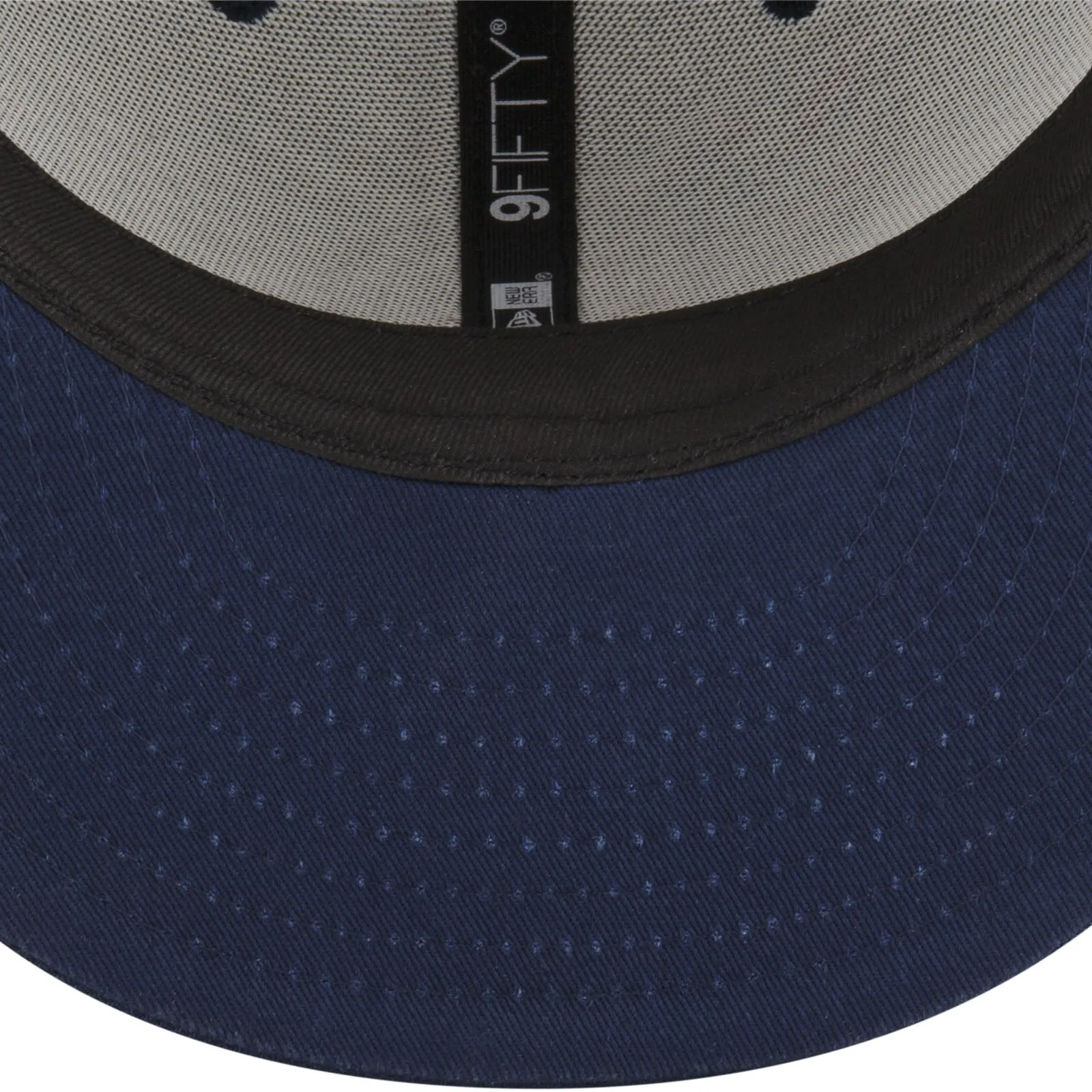 New Era Tennessee Titans NFL 2022 Sideline Ink 9FIFTY Baseball Cap - Black