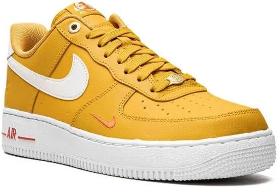 Nike ACG Mountain Fly Low SE sneakers White