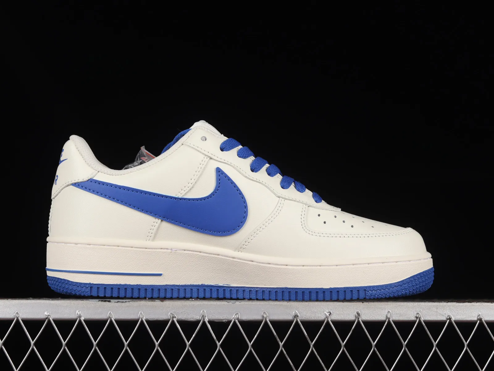 Nike Air Force 1 07 Low Beige Royal Blue SP0758-025
