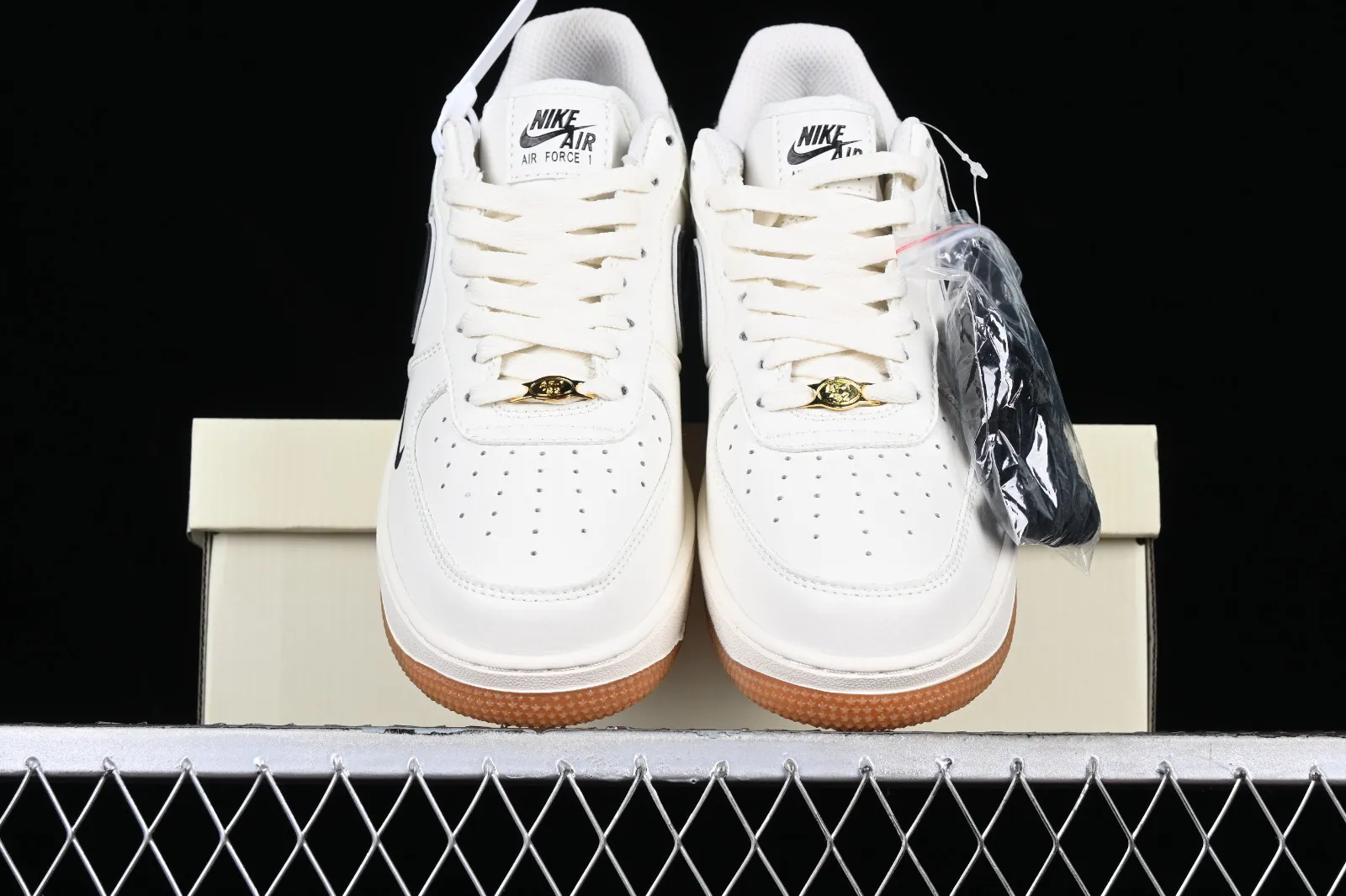 Nike Air Force 1 07 Low Off White Black Gum WA0531-301