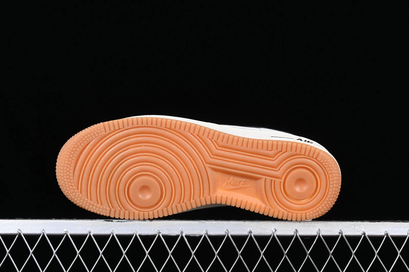 Nike Air Force 1 07 Low Off White Black Gum WA0531-301