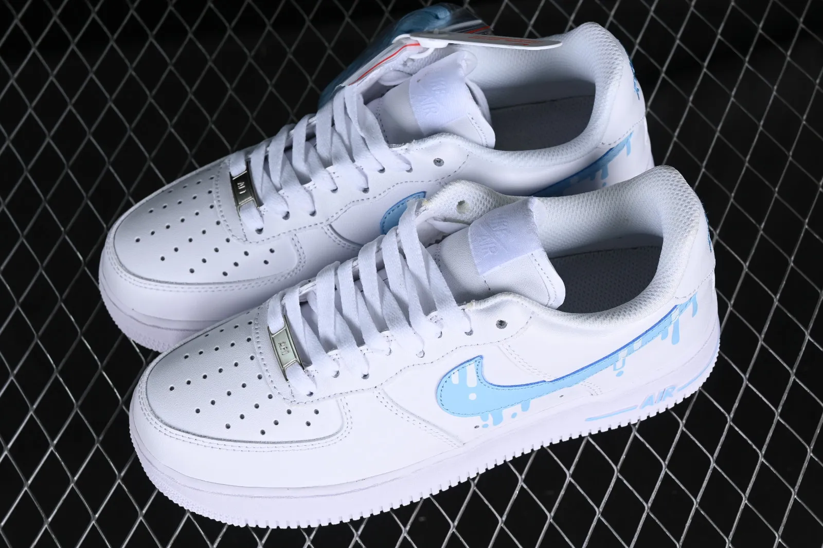 Nike Air Force 1 07 Low Supreme White Light Blue CW2288-005