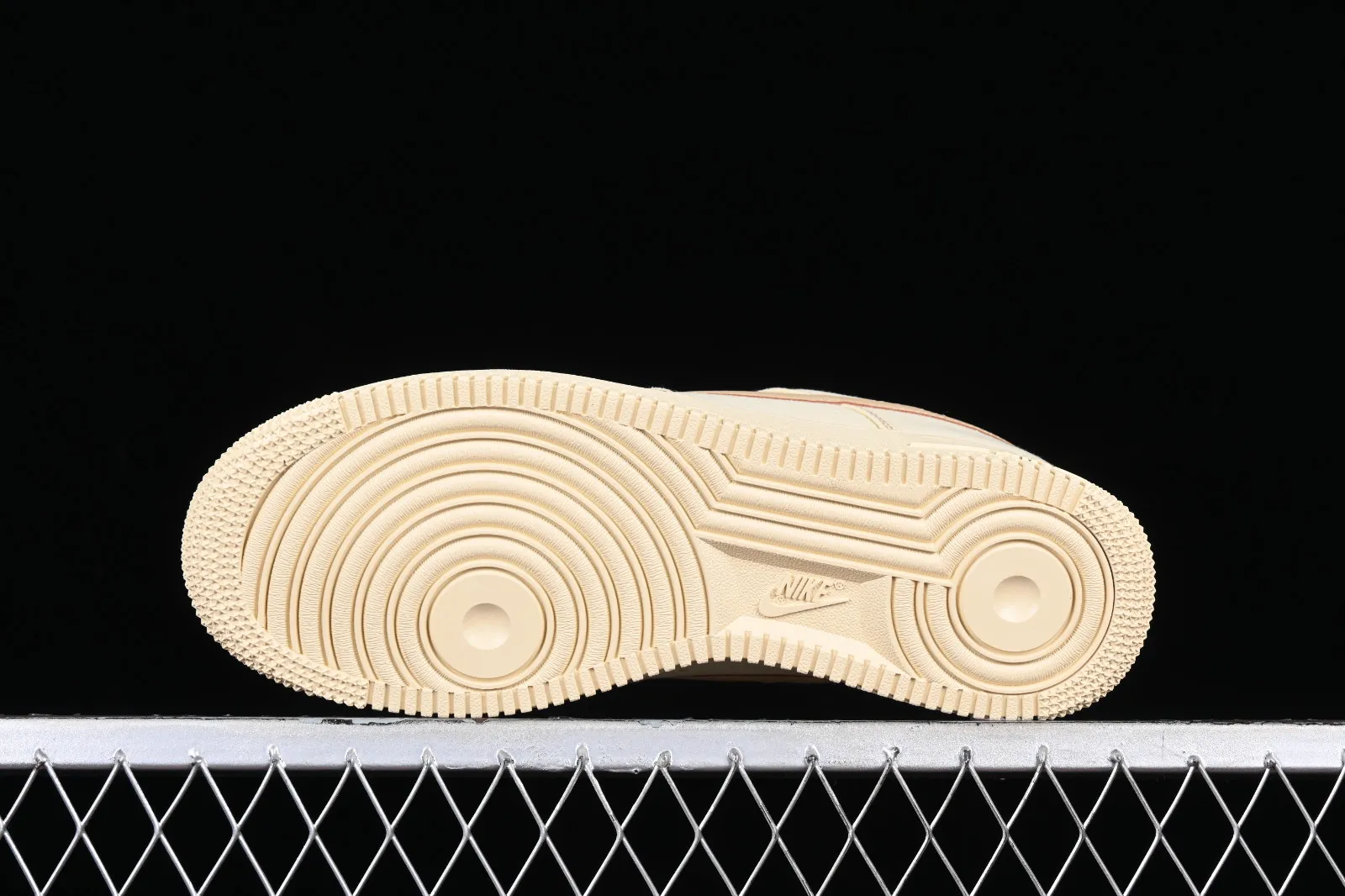 Nike Air Force 1 07 Low Yellowish Brown Gold 315122-269