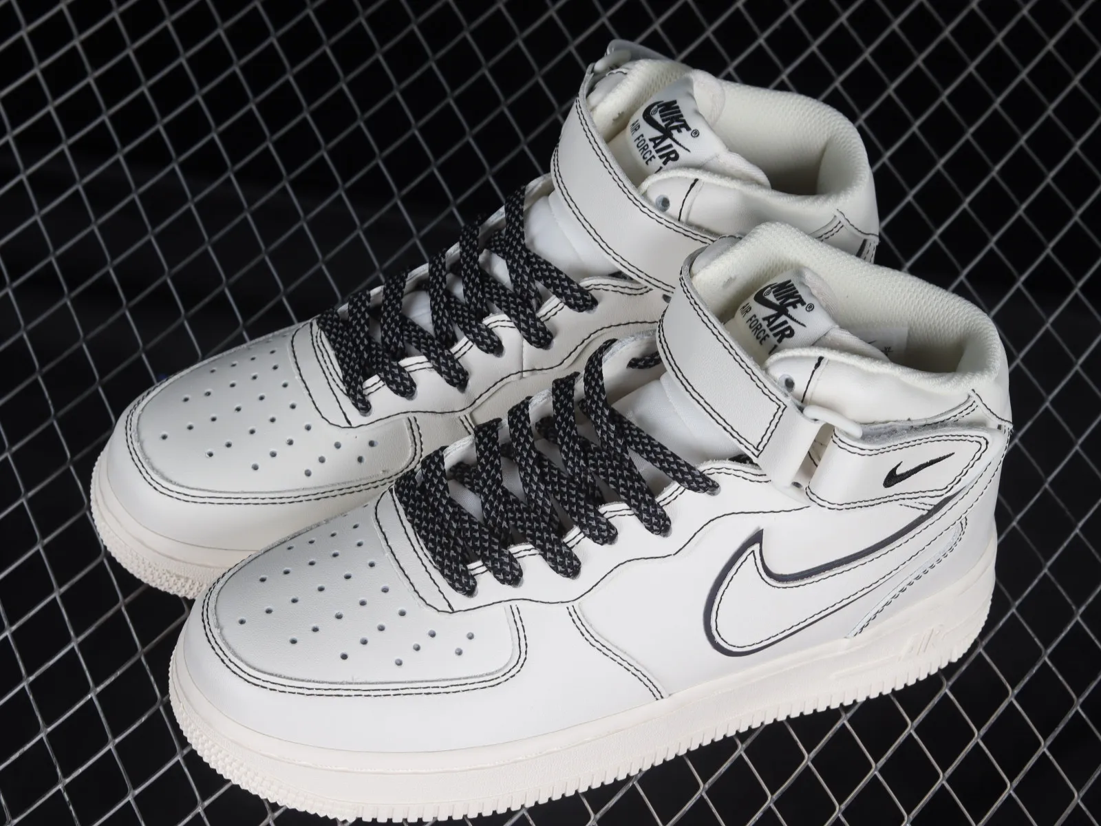 Nike Air Force 1 07 Mid White Black BY6899-693