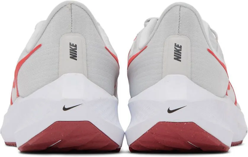 Nike White Air Zoom Pegasus 39 Sneakers