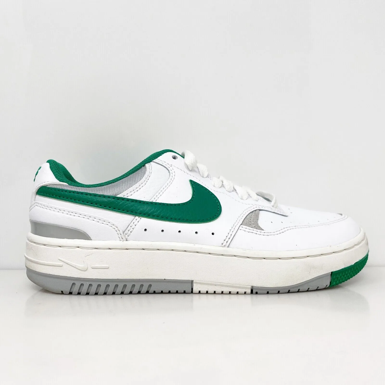 Nike Womens Gamma Force DX9176-106 White Running Shoes Sneakers Size 6.5