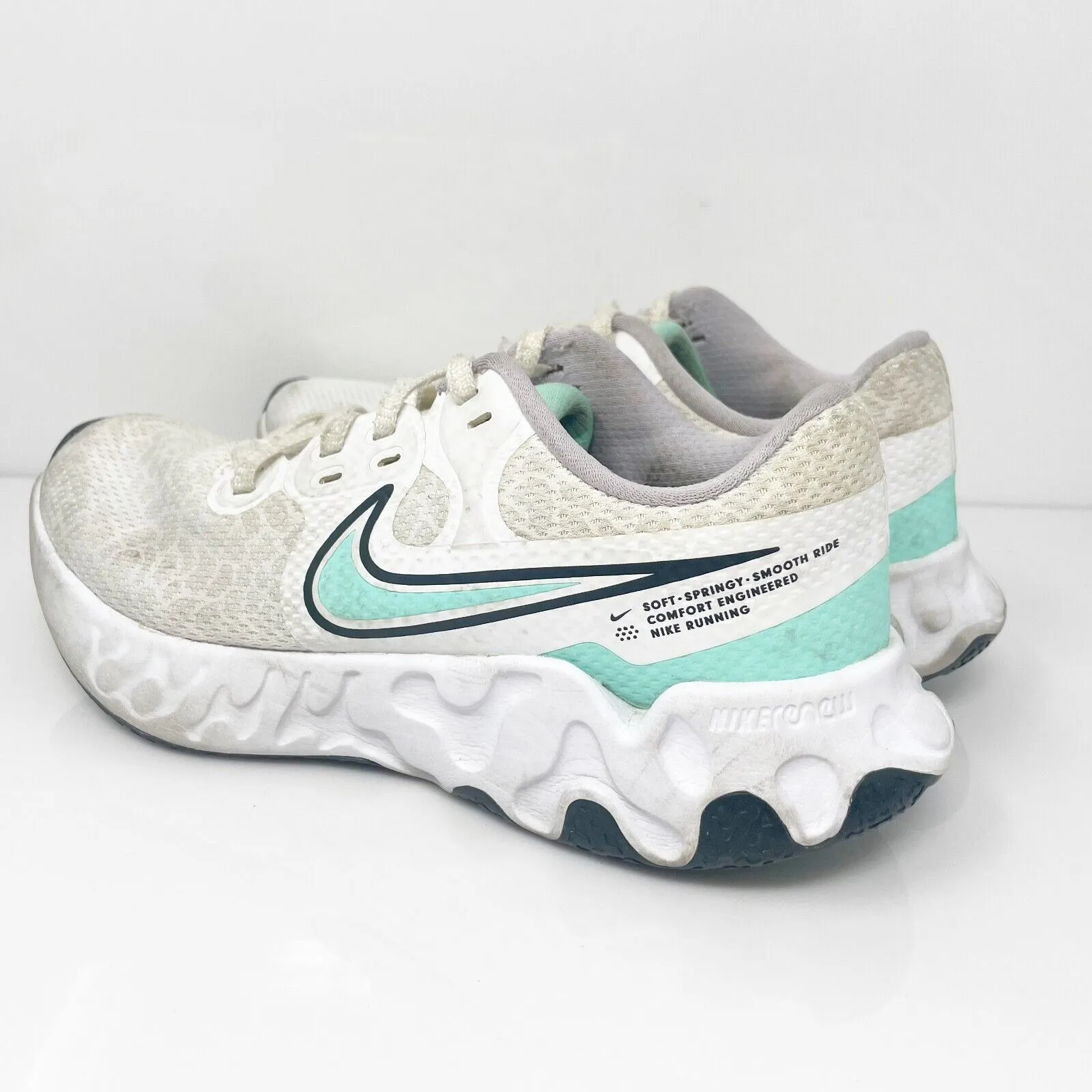 Nike Womens Renew Ride 2 CU3508-107 White Running Shoes Sneakers Size 7