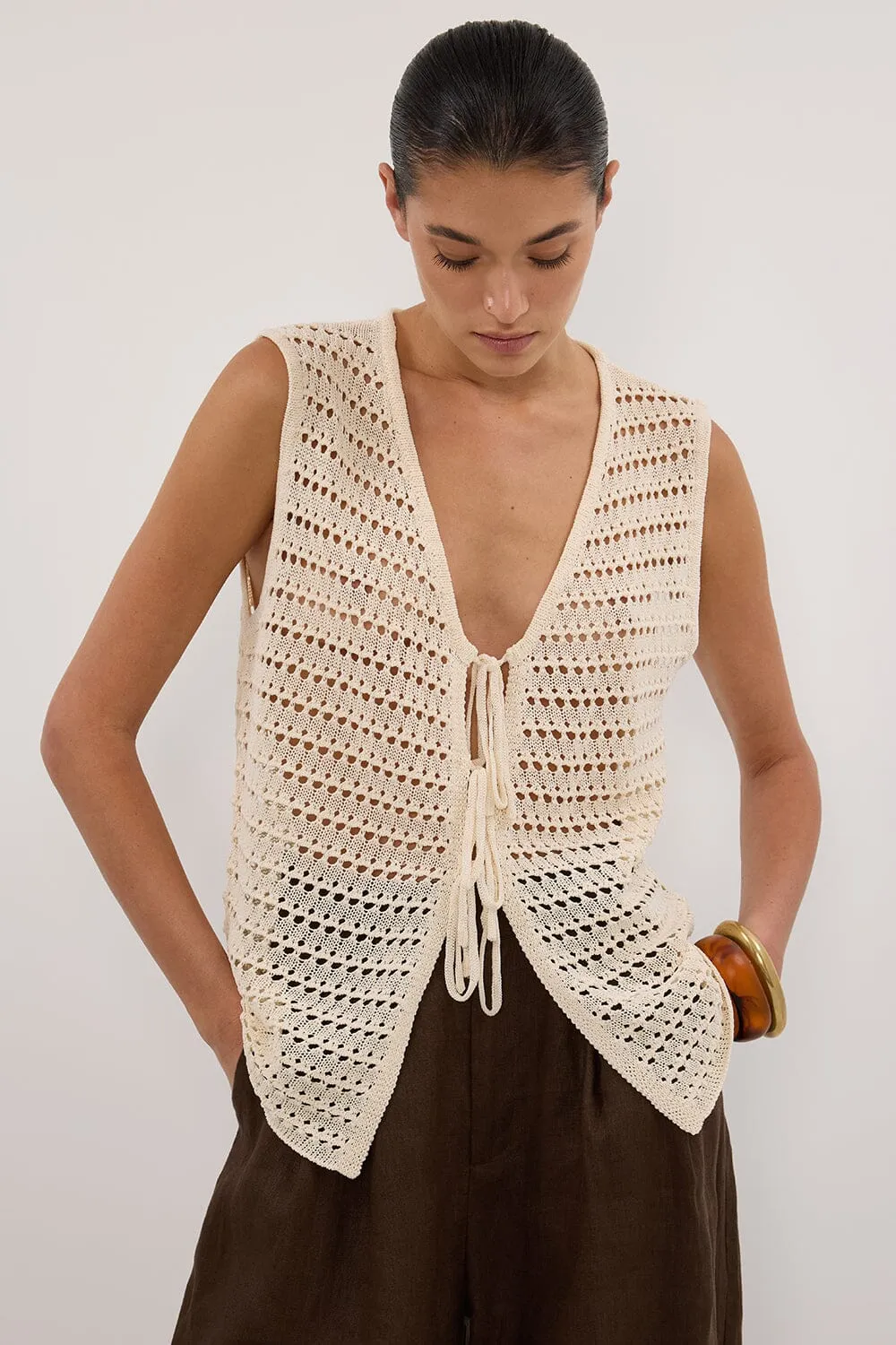 NOAH CROCHET NATURAL KNIT VEST