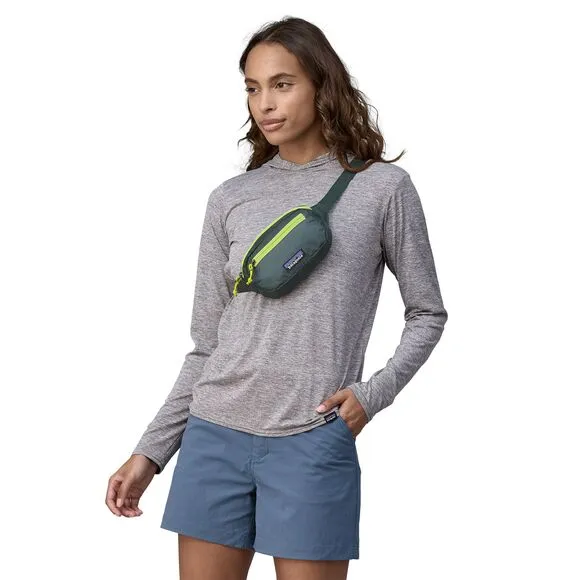 Patagonia Ultralight Black Hole Mini Hip Pack - Nouveau Green