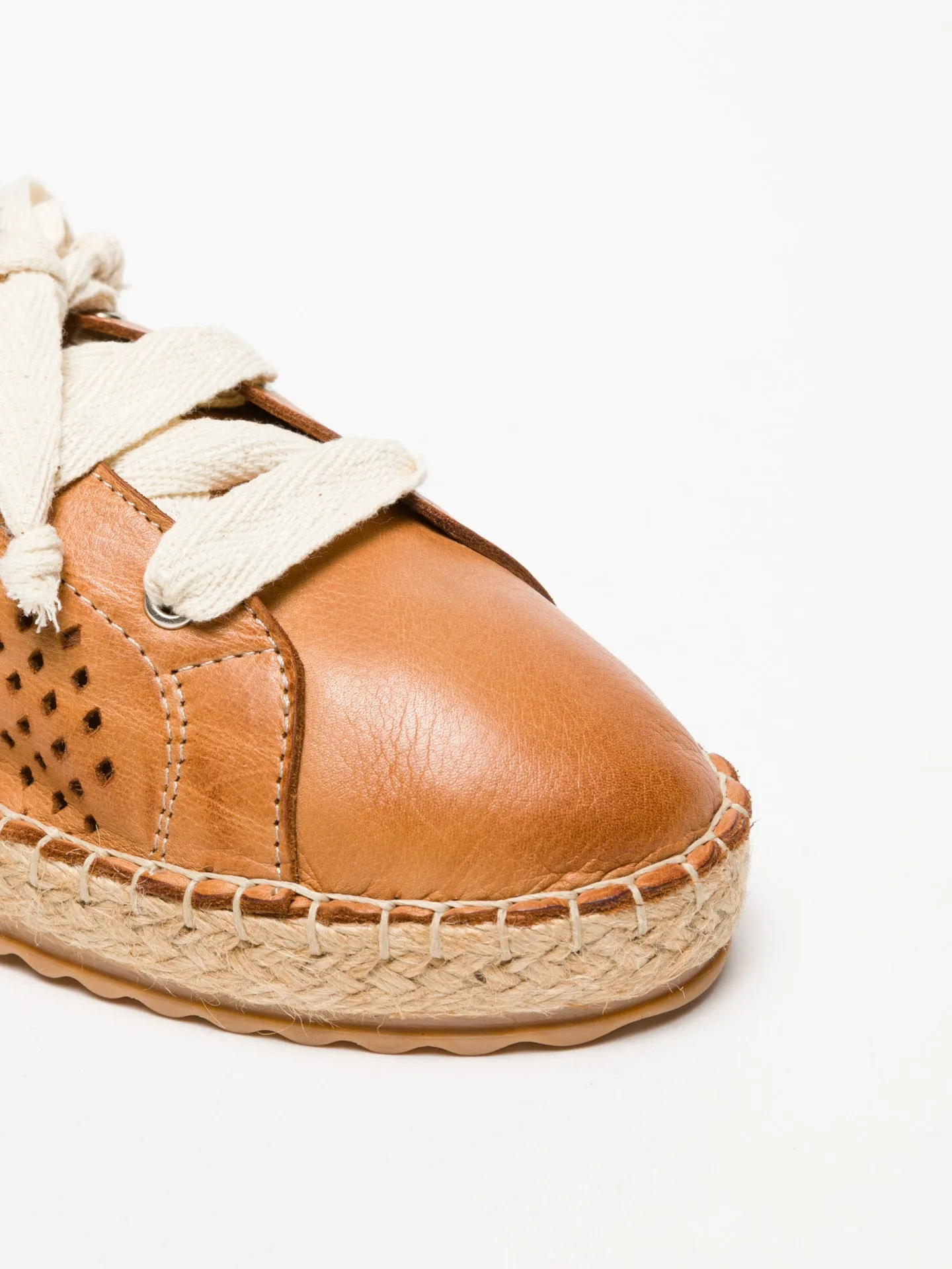 Peru Lace-up Trainers