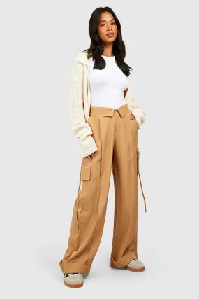Petite Folded Waistband Relaxed Fit Cargo Pants