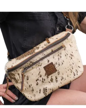 Product Name:  STS Ranchwear by Carroll Women's Sachi Sling Crossbody Bag