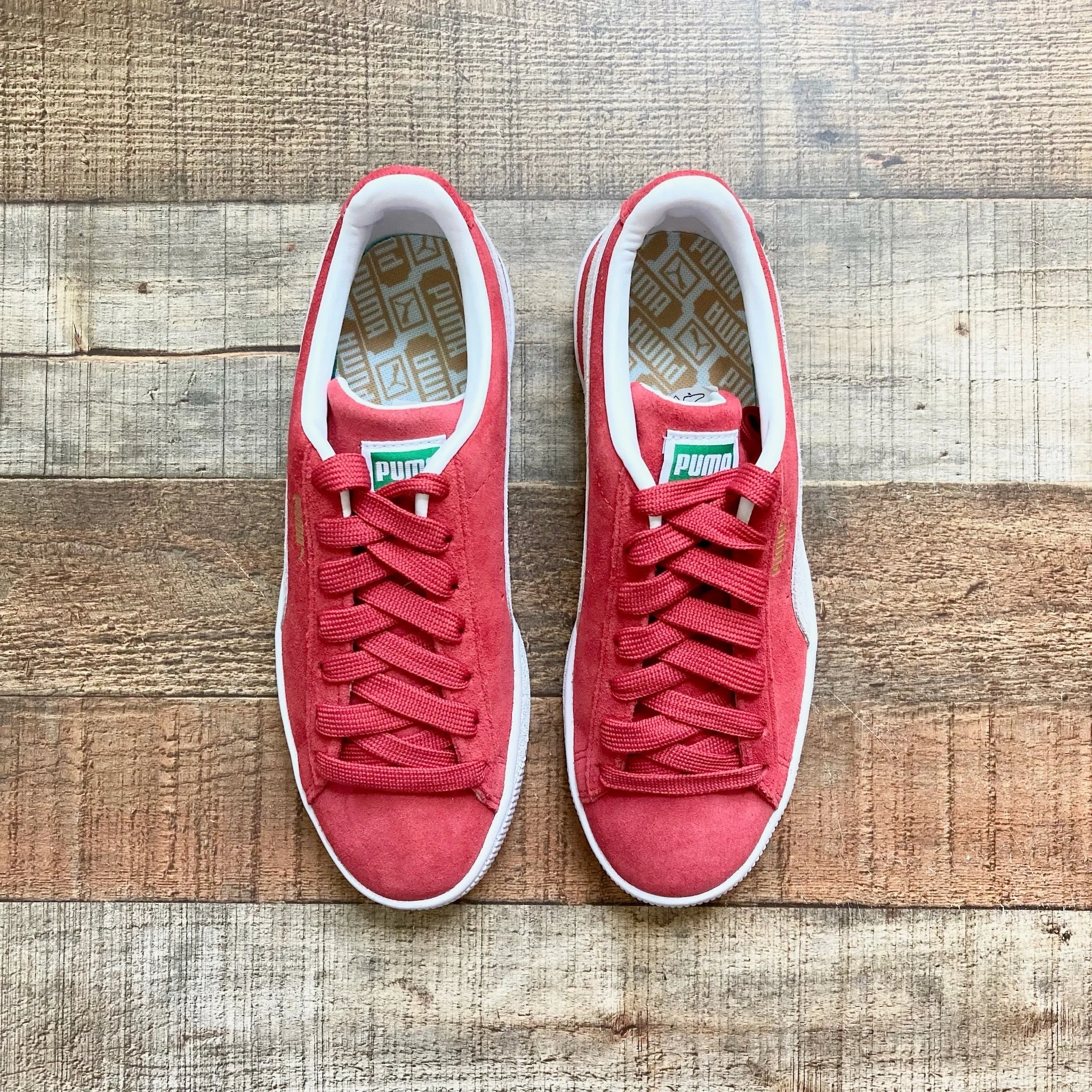 Puma Suede Classic XXI Red Sneakers- Size 7.5 (LIKE NEW)