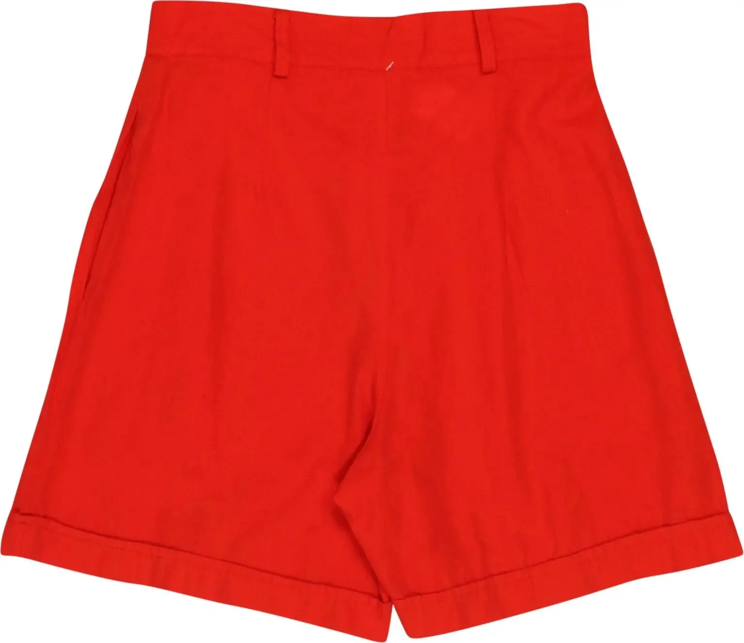 Red Shorts | ThriftTale