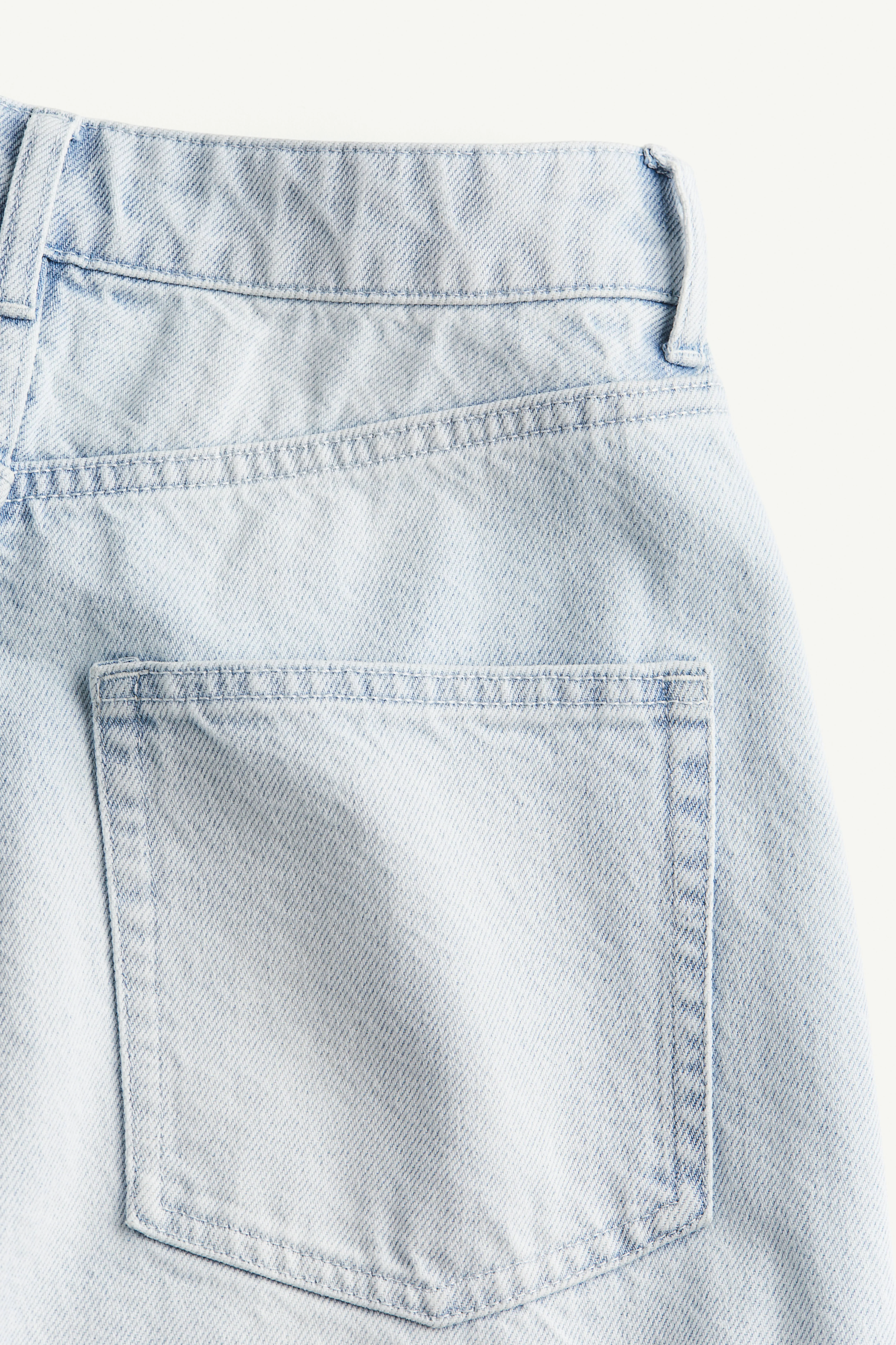 Relaxed Regular Jeans - Regular waist - Long - Light denim blue - Ladies | H&M GB