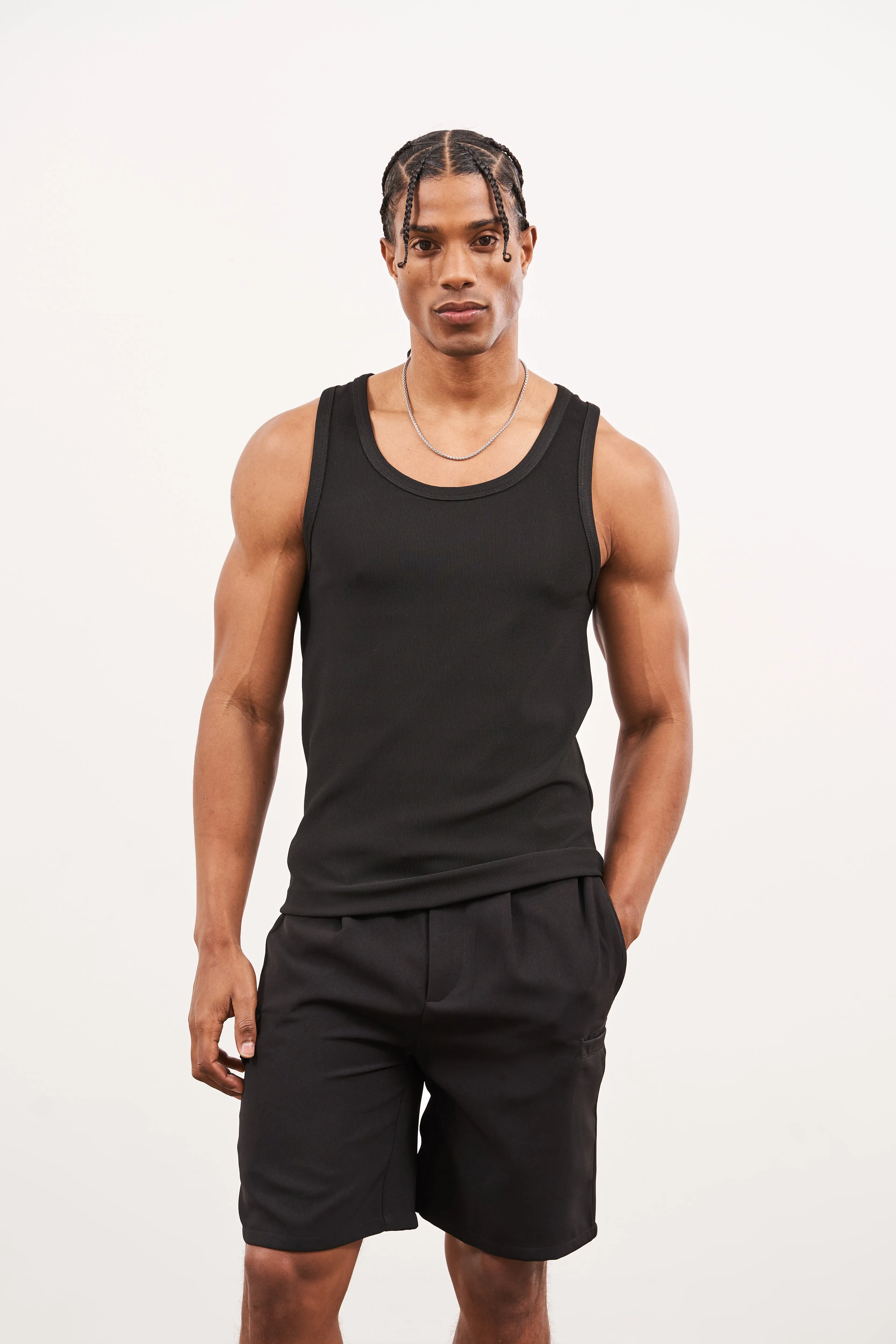 RIB TEXTURED VEST - BLACK